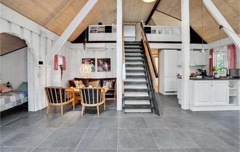 Amazing Home In Oksbl With Sauna Casa in Henne Kirkeby