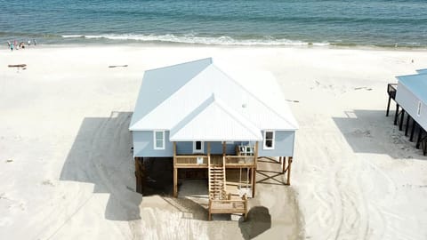 Pelicans Perch - Half Acre Private lot directly on the gulf of Mexico, The perfect setting for life long family memories! home Casa in Dauphin Island