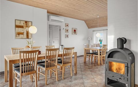 Stunning Home In Skjern With Kitchen House in Central Denmark Region