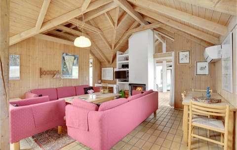 Amazing Home In Hvide Sande With Kitchen House in Hvide Sande