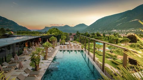 Natural landscape, City view, Garden view, Mountain view, Pool view, Swimming pool