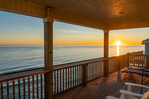 Moasis - Once in a Lifetime views - 3 master suites - room for everyone! Make Memories at Moasis! home House in Dauphin Island