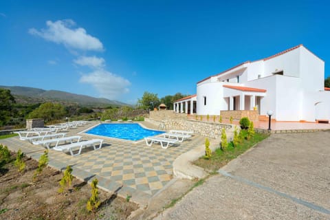 Property building, Swimming pool, Swimming pool