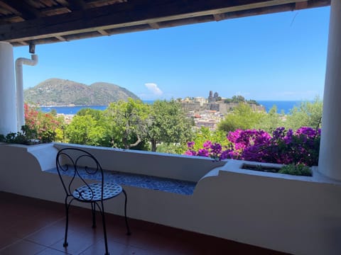 View (from property/room), Balcony/Terrace, City view, Sea view