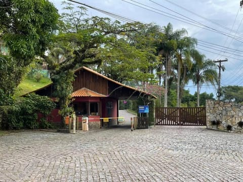 Casa Barlavento com Piscina e Praia em Angra - RJ Maison in Angra dos Reis