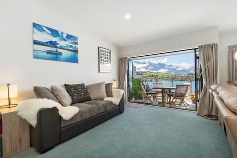 Exciting Queenstown Apartment in Queenstown