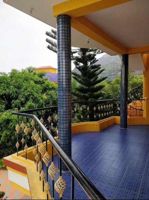 Balcony/Terrace, Garden view