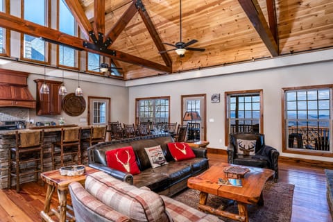 Living room, Seating area, Mountain view