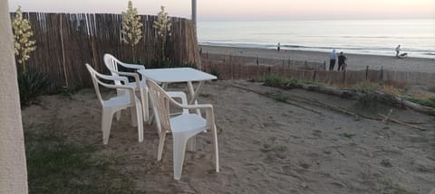 Property building, Beach, Sea view