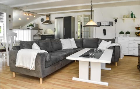 Beautiful Home In Blvand With Kitchen House in Blåvand