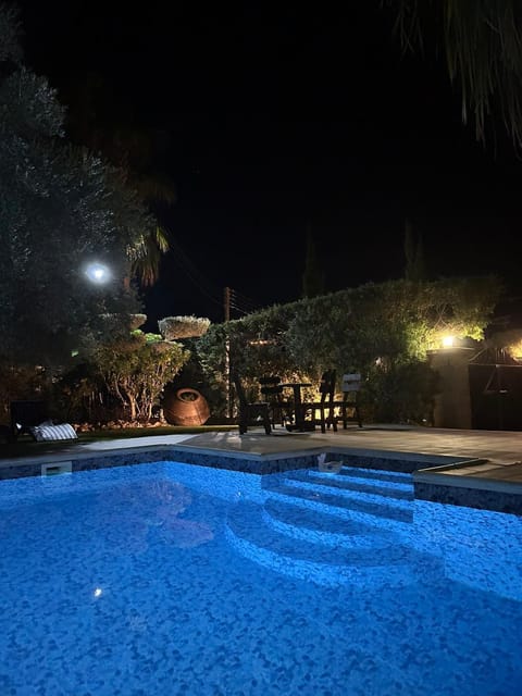 Night, Swimming pool