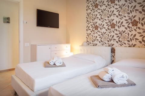 Villa Sybille With Pool And Lake View Villa in Torri del Benaco