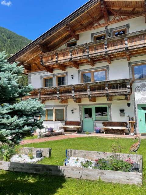 Apartments Schneiterhof - Der Frei-Raum Apartment in Neustift im Stubaital