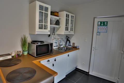 Coffee/tea facilities, Kitchen or kitchenette, Meals, Meals, minibar, stove, kitchen, kitchen