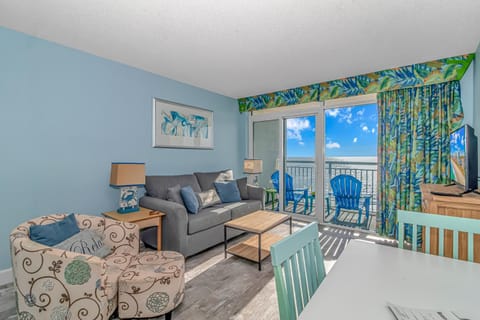 Oceanfront Double Queen Suite - Baywatch 1103 - Clean and Comfortable! Perfect For 8 Guests! Maison in Atlantic Beach