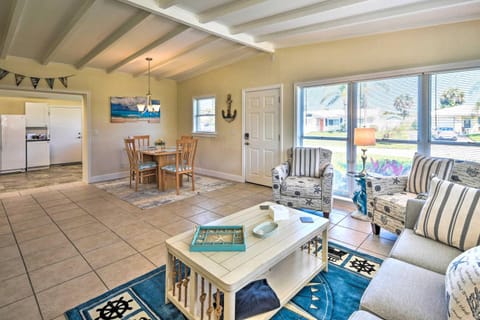 Single-Story Ormond Beach Home, Walk to Water House in Daytona Beach