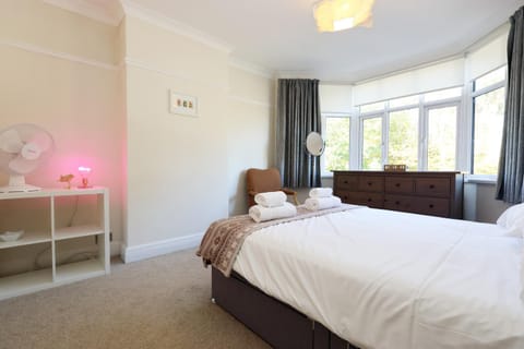 Bed, Photo of the whole room, towels