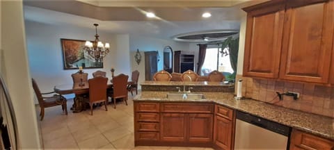 Dining area, kitchen