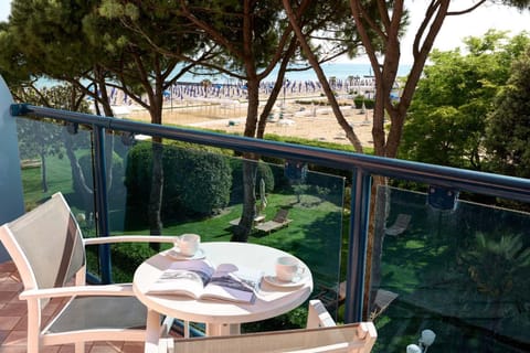 Garden, View (from property/room), Balcony/Terrace