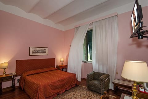 TV and multimedia, Coffee/tea facilities, Seating area, Bedroom