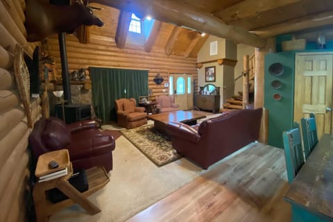 Cozy Alto Cabin on 2 Acres Near Fishing and Skiing! House in Ruidoso