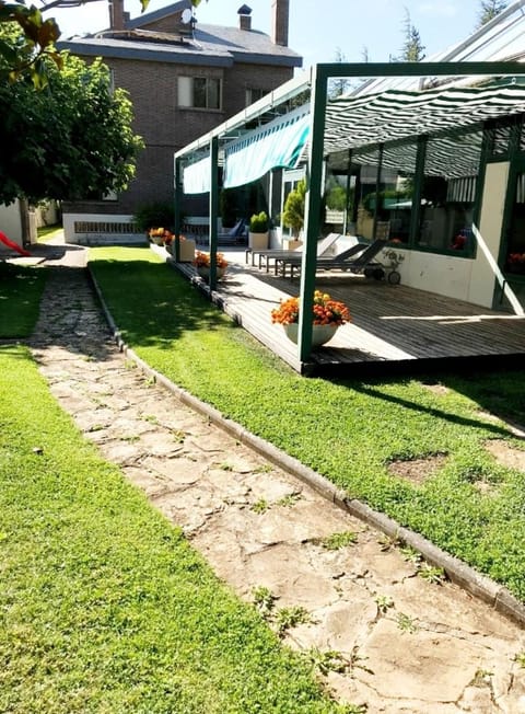 La cantera Jaca House in Jaca