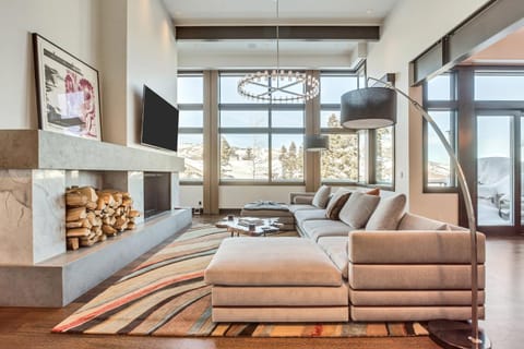 Stunning 6-Bedroom Chalet in Heart of Park City home House in Park City