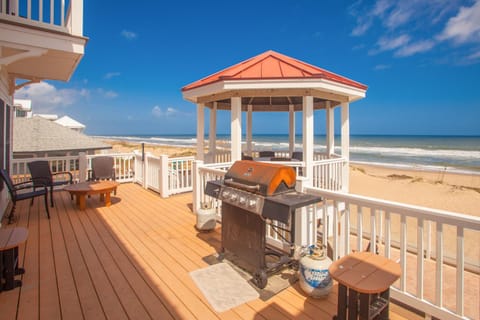 Oceanic Serenade House in Sandbridge