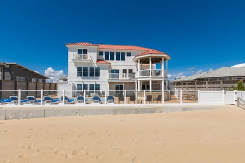 Oceanic Serenade House in Sandbridge