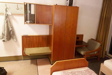 One Room Apartment in Bergisch Gladbach Condo in Bergisch Gladbach