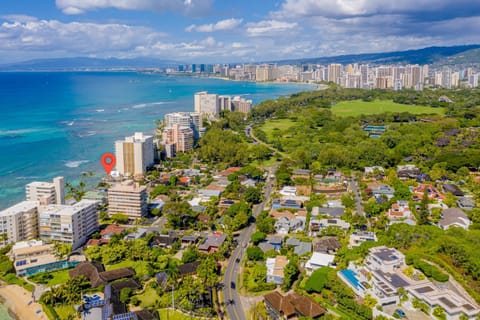 Kalakaua Adventures House in Honolulu