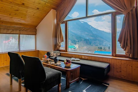 StayVista at Lost in the Alps Villa in Himachal Pradesh