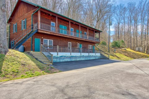 Campground Cabin House in Lake Junaluska