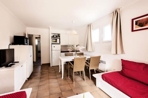 Village Pont Royal en Provence - maeva Home - 2 pièces 7 personnes Prestige 52 Apartment in Mallemort
