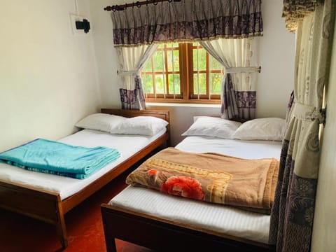 Acme Divine View Bed and Breakfast in Nuwara Eliya