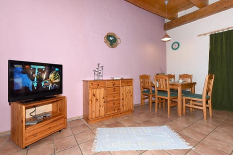 TV and multimedia, Dining area