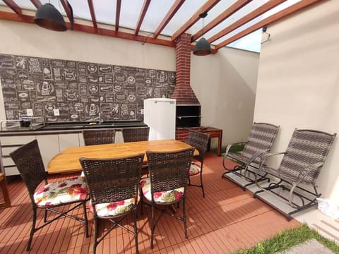 Patio, Dining area