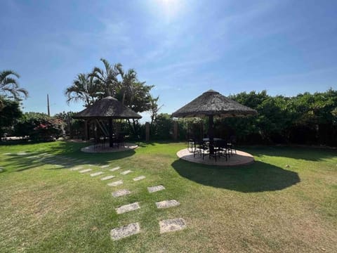 Casa pé na areia em praia paradisíaca House in Balneário Camboriú