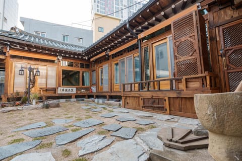 Aega Hanok Guesthouse Übernachtung mit Frühstück in Daegu
