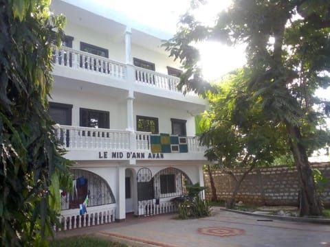 ANN AKAN NIDO’S Condominio in Malindi