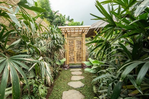 Magic Hills Bali - Magical Eco-Luxury Lodge Villa in Selat