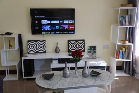 PEARL LULU MODERN BNB Homestay Chambre d’hôte in City of Dar es Salaam