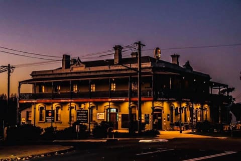 Oriental Hotel Tumut Hôtel in Tumut