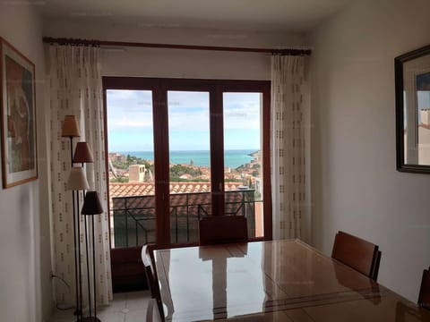 View (from property/room), Living room, Dining area, Sea view