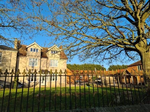 Stylish 2 Bed Apart In The Heart of North Norfolk Condo in North Walsham