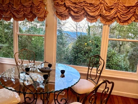 Natural landscape, View (from property/room), Dining area, Mountain view