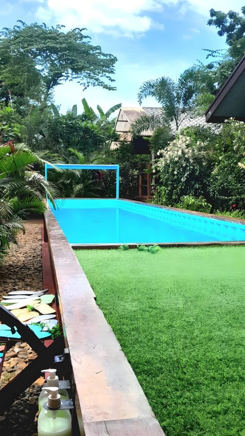 Swimming pool, Swimming pool