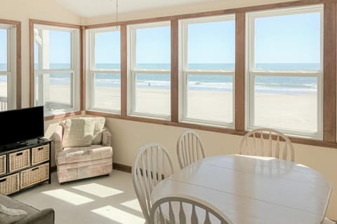 Summer Sands House in Ocean Isle Beach