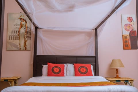 SILVER OAKS HOTEL Boma Vacation rental in Uganda