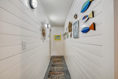 Barefoot Beach by Book That Condo House in Upper Grand Lagoon
